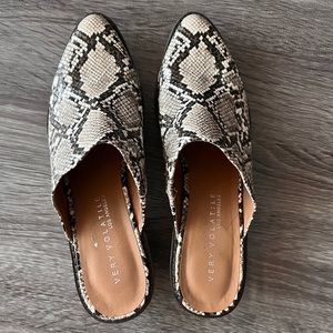 Very Volatile Safira snakeskin mules - Boho slide on shoes